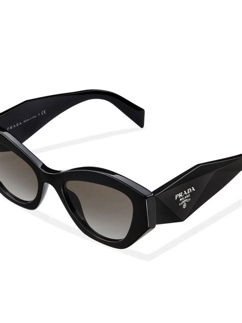 Prada Eyewear Occhiali Da Sole cat